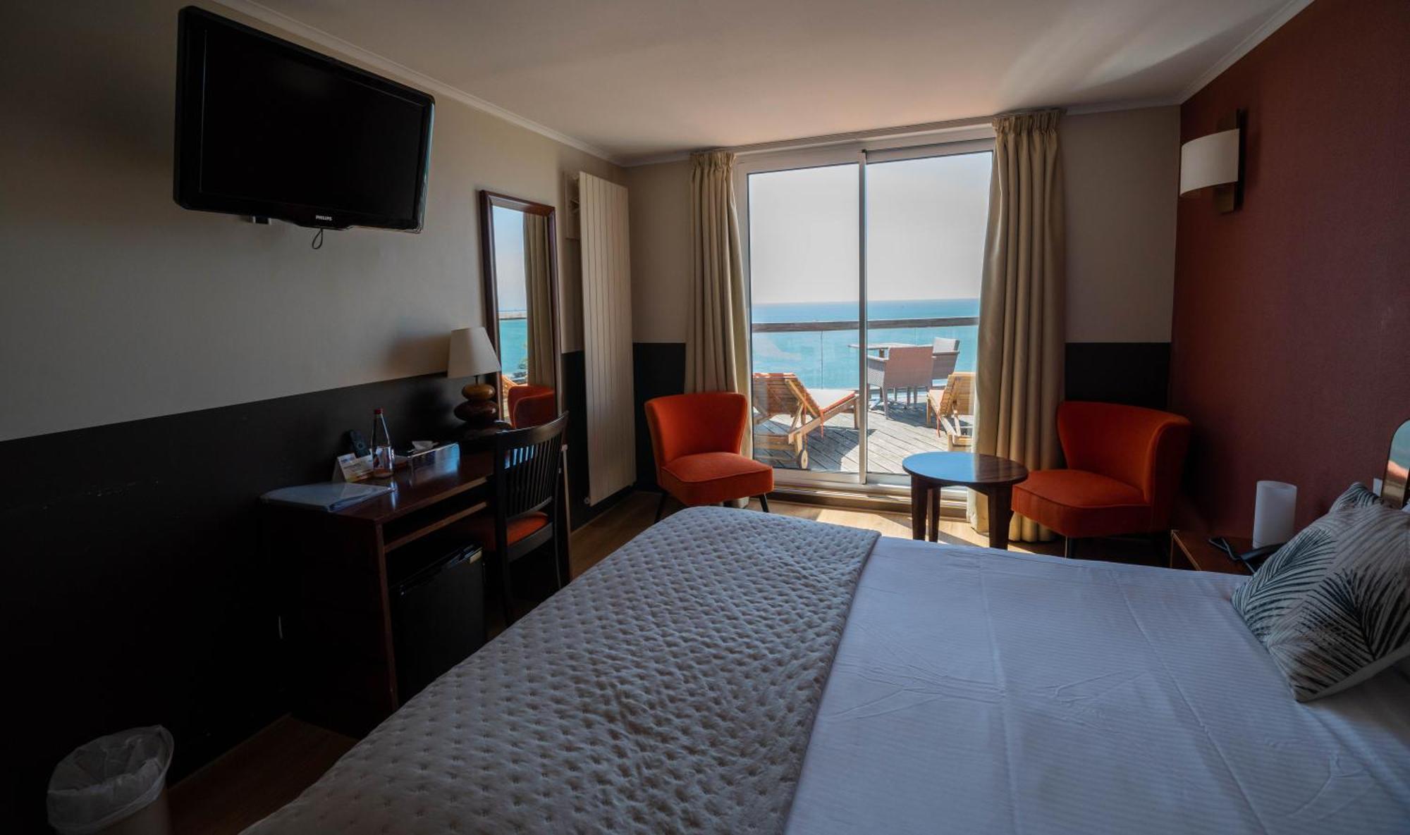 Logis Hotel - La Petite Rade Le Havre Buitenkant foto