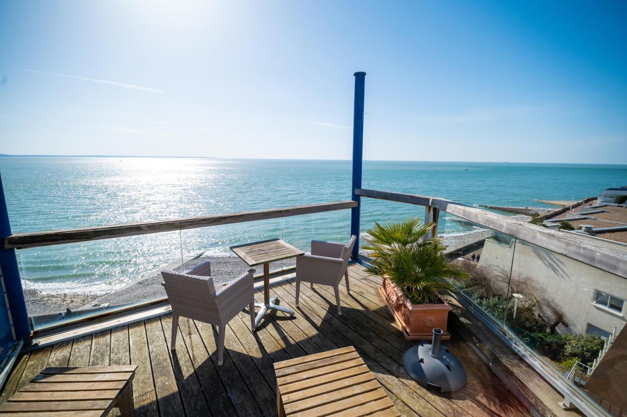 Logis Hotel - La Petite Rade Le Havre Buitenkant foto